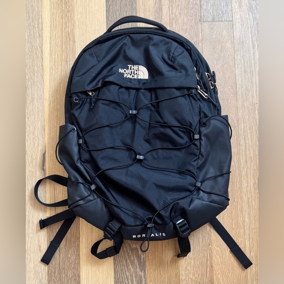 The North Face Black and Rose Gold Women’s Borealis Backpack Excellent Condition - Picture 1 of 13